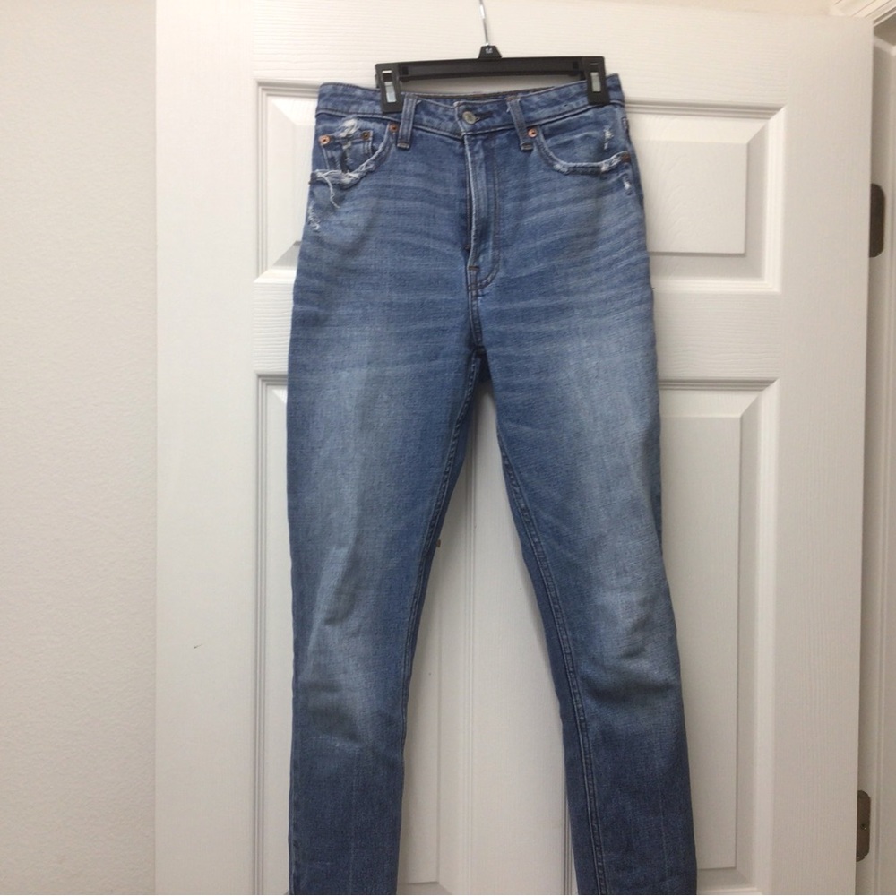 Abercrombie & Fitch High rise slim jeans| mom jeans